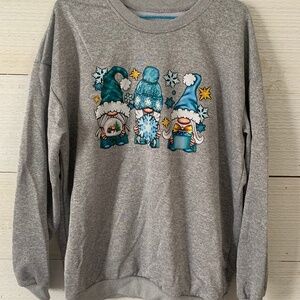 Woman's Holiday Gnome Sweatshirt.  Size XL.